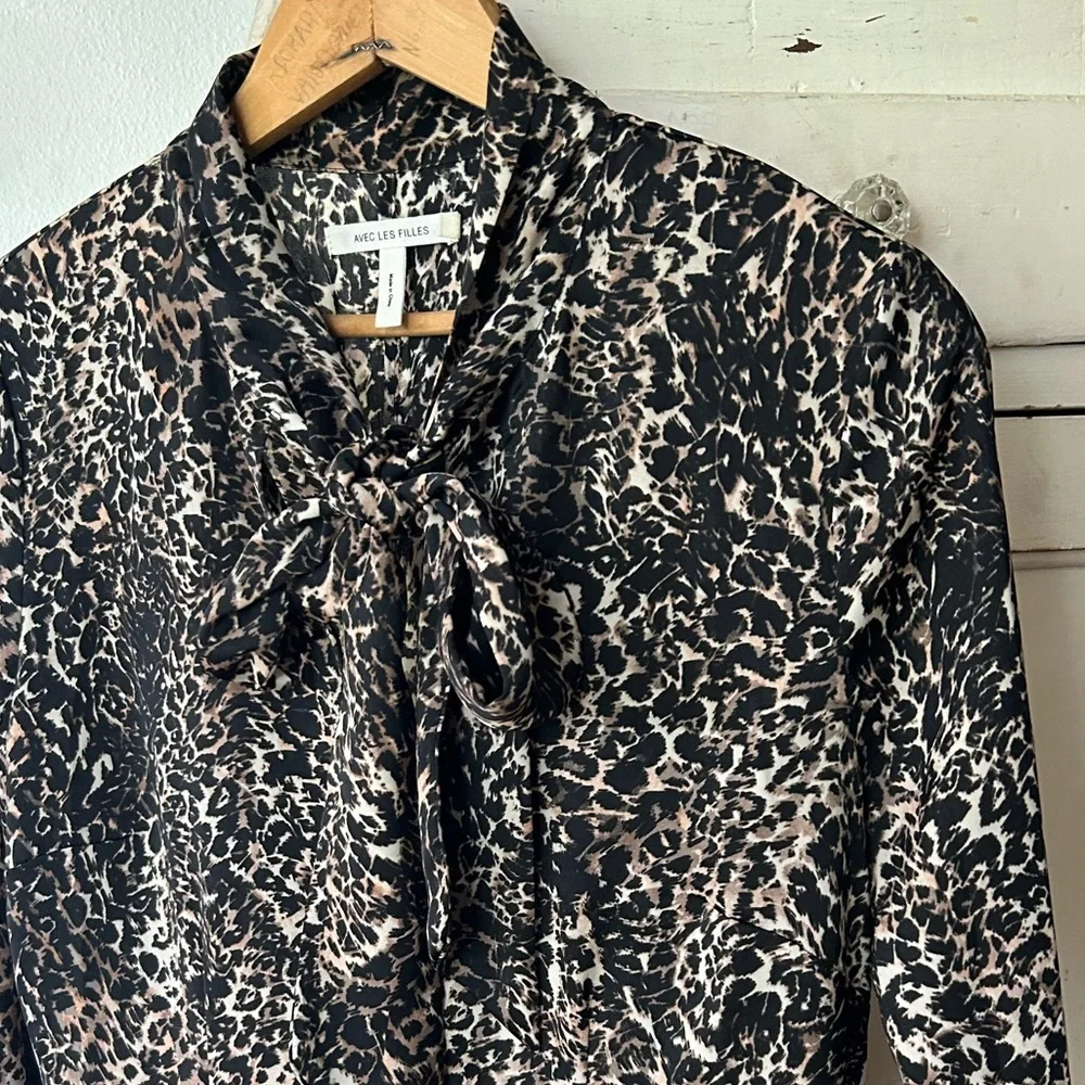 Avec Les Filles | Women’s Black/Tan Long-Sleeve Leopard Print Shirt Dress Size M